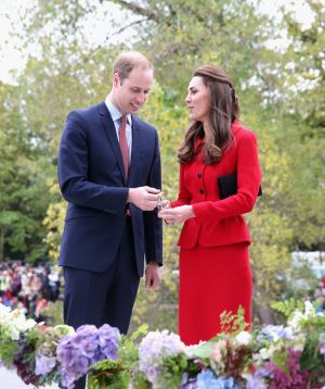 Prince William and Kate charm crowds in Christchurch.jpg